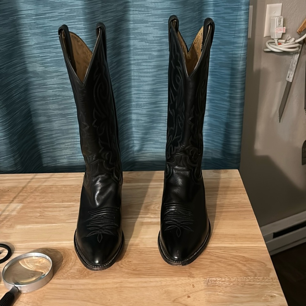 Black Ladies Justin Cowboy Boots